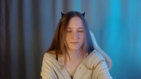 Snapshot of sweetie_lover chatting on 06/02/26, 09:17 Annie online show from 06/02/26, 09:17