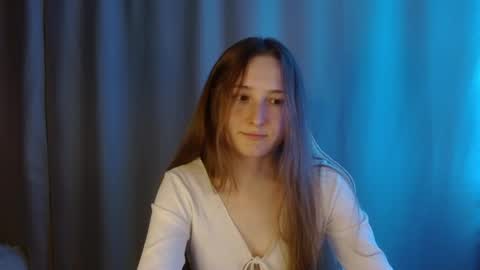 Snapshot of sweetie_lover chatting on 06/06/26, 07:51 Annie online show from 06/06/26, 07:51