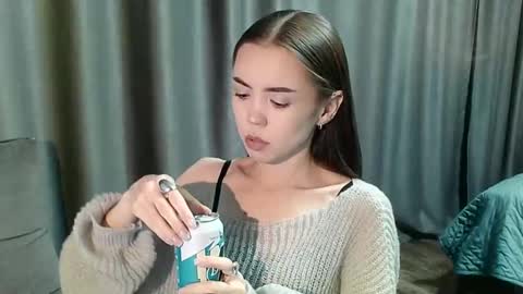 Snapshot of sweetieee_kira chatting on 11/23/25, 09:14 sweetieee_kira online show from 11/23/25, 09:14