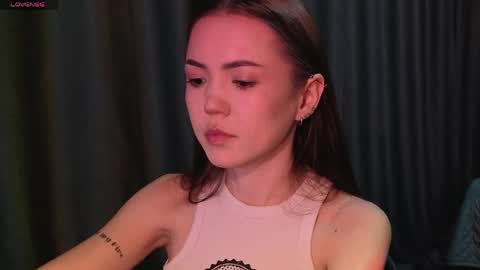sweetieee_kira online show from 05/14/26, 03:24