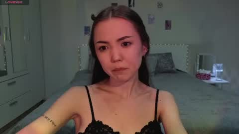 sweetieee_kira online show from 06/17/26, 03:20