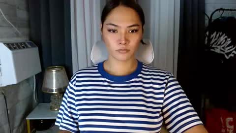 sweetiefox1 online show from 10/10/25, 01:37