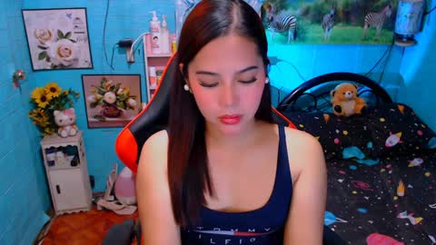 Nicole online show from 01/18/25, 04:37