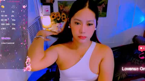 Nicole online show from 09/21/25, 10:33