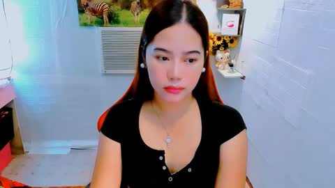 Nicole online show from 10/05/25, 03:27