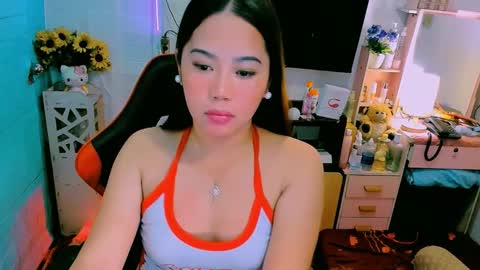 Snapshot of sweetienicole chatting on 11/10/25, 05:12 Nicole online show from 11/10/25, 05:12