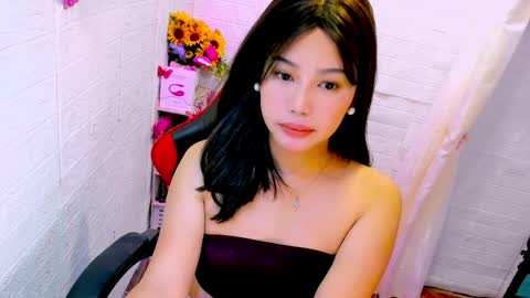 Snapshot of sweetienicole chatting on 03/27/26, 03:45 Nicole online show from 03/27/26, 03:45