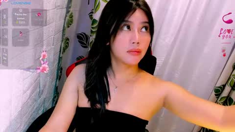 Snapshot of sweetienicole chatting on 04/17/26, 03:15 Nicole online show from 04/17/26, 03:15