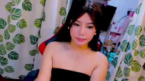 Snapshot of sweetienicole chatting on 05/12/26, 11:35 Nicole online show from 05/12/26, 11:35