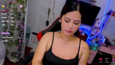 Snapshot of sweetienicole chatting on 05/31/26, 04:58 Nicole online show from 05/31/26, 04:58