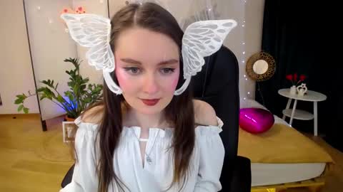 sweetintouch online show from 02/19/25, 03:28