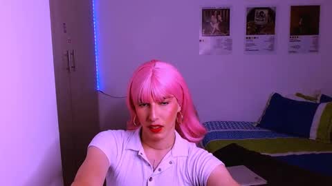 Snapshot of sweetjames2810 chatting on 03/07/25, 07:49 SWEETJAMES online show from 03/07/25, 07:49