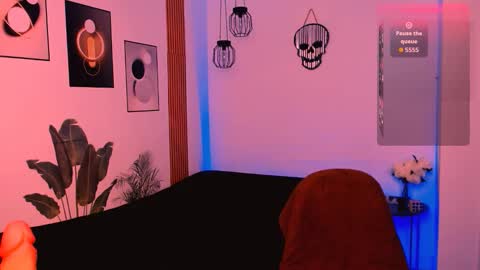 Snapshot of sweetjames2810 chatting on 11/28/25, 07:16 SWEETJAMES online show from 11/28/25, 07:16