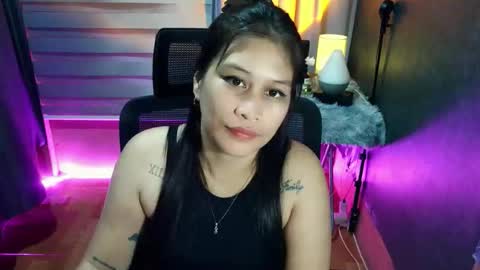 Snapshot of sweetjynn1995 chatting on 02/11/26, 02:33 Sweet Jynn95 online show from 02/11/26, 02:33