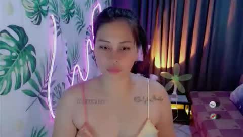 Snapshot of sweetjynn1995 chatting on 04/19/26, 08:02 Sweet Jynn95 online show from 04/19/26, 08:02