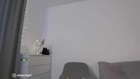 SweetKira1 online show from 12/24/24, 12:33