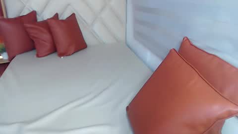   online show from 11/03/25, 11:04