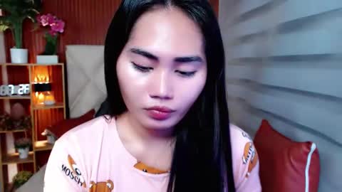   online show from 12/15/25, 12:15