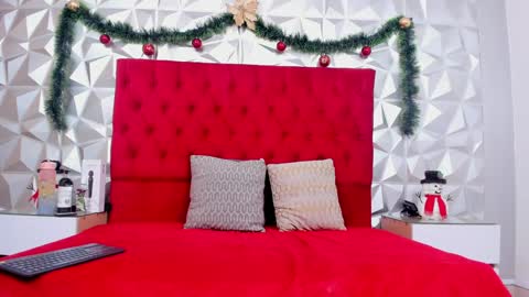 Lauren online show from 12/22/24, 05:23