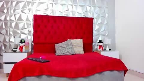 Lauren online show from 11/15/25, 05:38