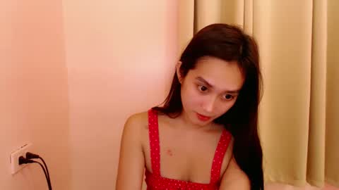 Leah online show from 12/08/24, 04:18