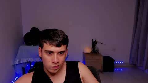 Snapshot of sweetlian_04 chatting on 12/07/24, 06:54 Lian online show from 12/07/24, 06:54