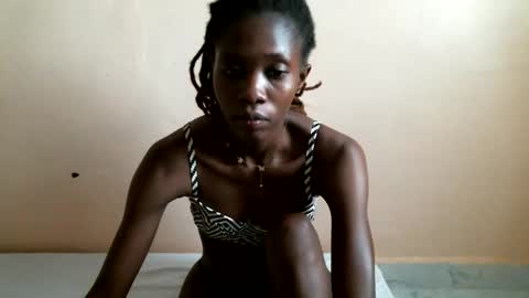 sweetlilly2540 online show from 03/05/25, 02:56