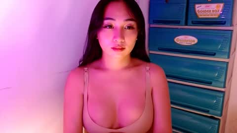 Lilly online show from 09/13/25, 04:07