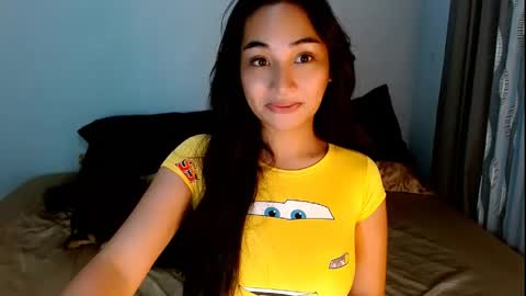Snapshot of sweetlilly_18 chatting on 04/05/26, 03:36 Lilly online show from 04/05/26, 03:36