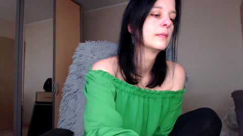 Snapshot of sweetlonglips_ chatting on 02/08/25, 09:13 JenJenny online show from 02/08/25, 09:13