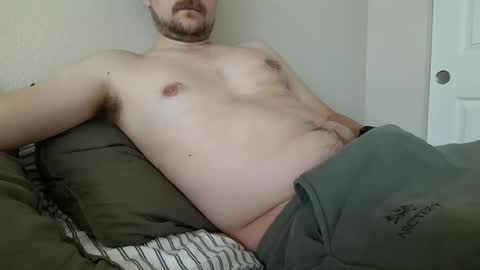 Snapshot of sweetlou22 chatting on 07/03/26, 12:06 sweetlou22 online show from 07/03/26, 12:06