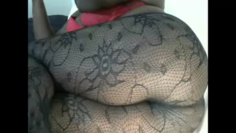 Snapshot of sweetlov07 chatting on 01/27/25, 02:02 penty online show from 01/27/25, 02:02