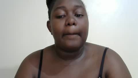 Snapshot of sweetlov07 chatting on 09/15/25, 06:24 penty online show from 09/15/25, 06:24