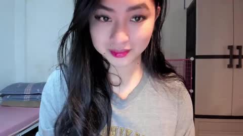 Zoe online show from 12/30/24, 05:55