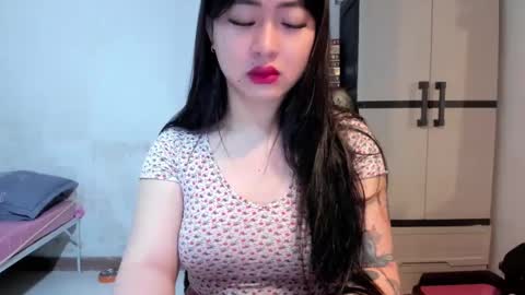 Zoe online show from 01/06/25, 07:13