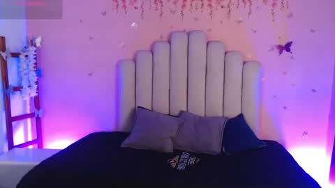 Sweetlu online show from 10/04/25, 07:12