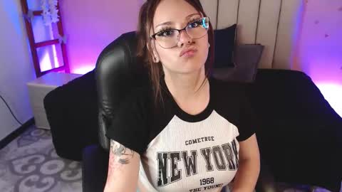 Sweetlu online show from 10/08/25, 07:11