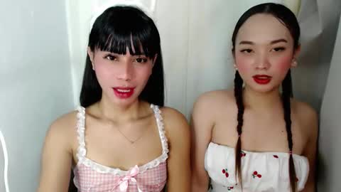 Snapshot of sweetlunarose chatting on 03/26/26, 08:09 lilcherry online show from 03/26/26, 08:09