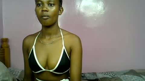 Snapshot of sweetlykaya chatting on 05/26/26, 03:30 KAYA online show from 05/26/26, 03:30