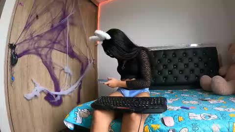 Snapshot of sweetmagic6 chatting on 11/05/25, 03:45 sweetmagic6 online show from 11/05/25, 03:45