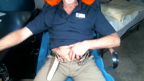 Michael online show from 06/08/26, 01:22