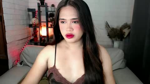 Snapshot of sweetmarie21 chatting on 01/19/25, 05:39 IM ALICE - DONT FORGET TO FOLLOW ME online show from 01/19/25, 05:39