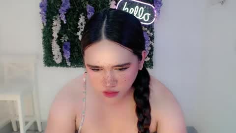 Snapshot of sweetmarie21 chatting on 02/13/25, 06:16 IM ALICE - DONT FORGET TO FOLLOW ME online show from 02/13/25, 06:16