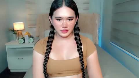 Snapshot of sweetmarie21 chatting on 02/23/25, 05:39 IM ALICE - DONT FORGET TO FOLLOW ME online show from 02/23/25, 05:39