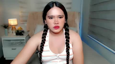 Snapshot of sweetmarie21 chatting on 02/25/25, 05:15 IM ALICE - DONT FORGET TO FOLLOW ME online show from 02/25/25, 05:15
