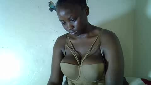 Snapshot of sweetmarline chatting on 09/18/25, 07:16 sweetmarline online show from 09/18/25, 07:16