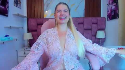 Snapshot of sweetmichel_sexy chatting on 02/03/26, 10:48 sweetmichel_sexy online show from 02/03/26, 10:48