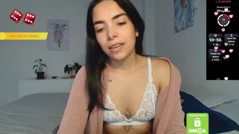 Snapshot of sweetmysterious18 chatting on 11/13/25, 11:09 Sweet Mysterious online show from 11/13/25, 11:09