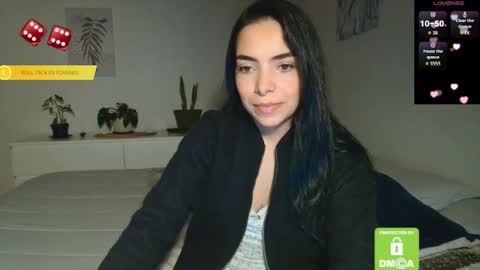 Snapshot of sweetmysterious18 chatting on 11/26/25, 10:16 Sweet Mysterious online show from 11/26/25, 10:16