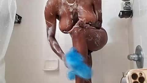 Snapshot of sweetnlow21 chatting on 03/08/25, 10:34 sweetnlow21 online show from 03/08/25, 10:34